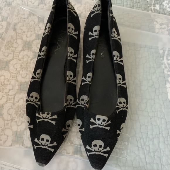 MIA skull flats size 7 - Picture 3 of 6